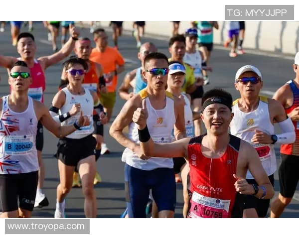 深圳城市马拉松评析:飞盘队状态与表现的全面解读与分析 深圳城市马拉松评析:飞盘队状态与表现的全面解读与分析