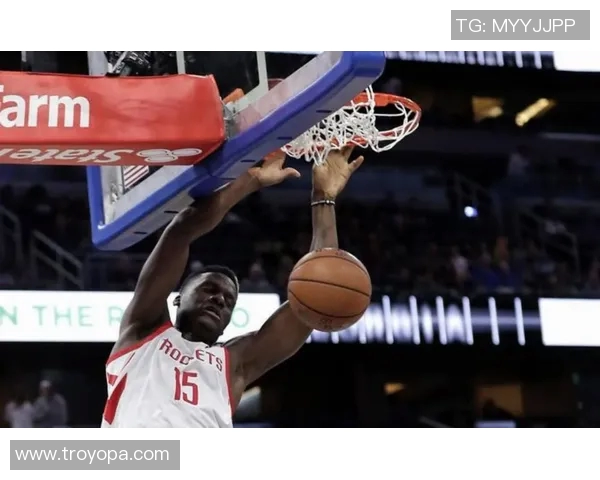 火箭队主场大胜,球迷热议新引援表现抢眼 火箭队主场大胜,球迷热议新引援表现抢眼