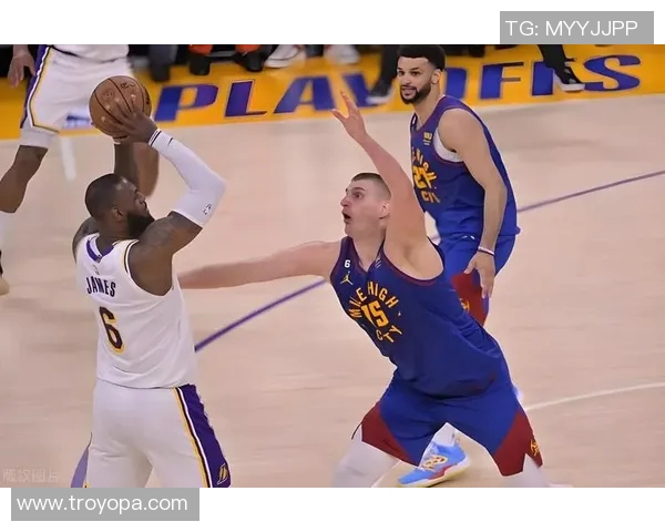 超音速队击败湖人取得胜利:重塑西部格局的关键之战 超音速队击败湖人取得胜利:重塑西部格局的关键之战